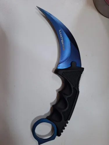 Faca Karambit Luatek - Design exclusivo e lâmina azul metálica!