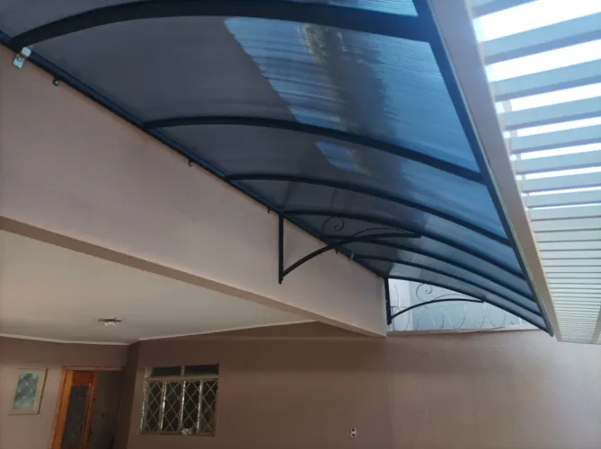 Cobertura de Policarbonato para Área Externa