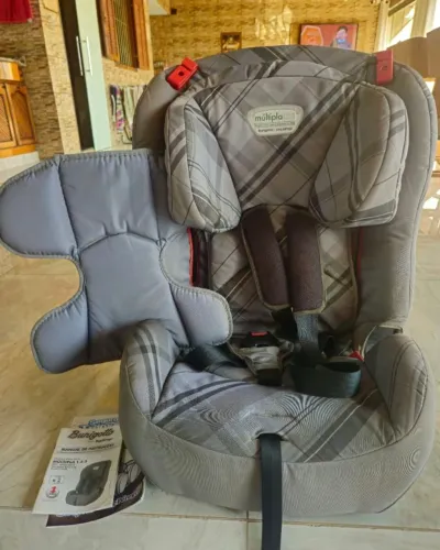 Cadeirinha pra bebe