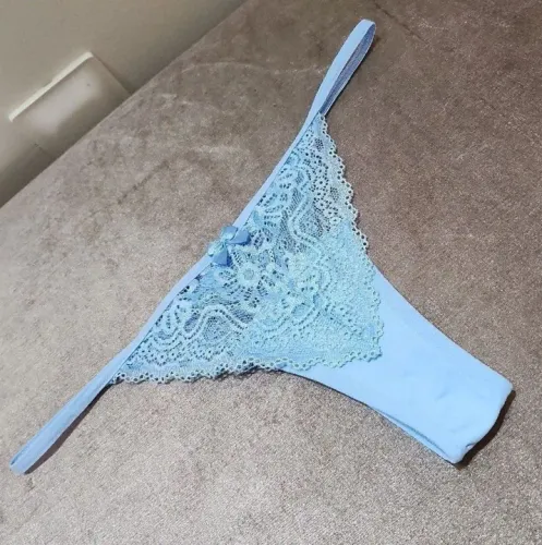 Calcinha de renda azul