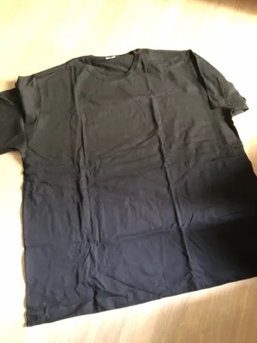 CAMISETA PRETA BÁSICA TAMANHO G5 