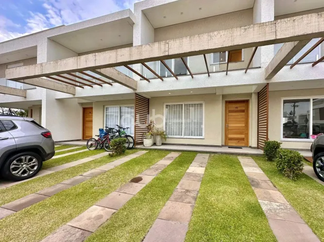 Casa à venda no Condomínio Murano, 3 quartos, sendo 1 suíte, mobiliada.