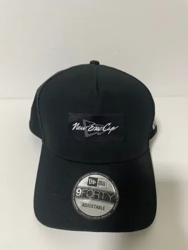 Boné Aberto New Era Aba Curva 940
