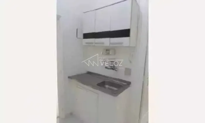 Apartamento : / Residencial / Glória