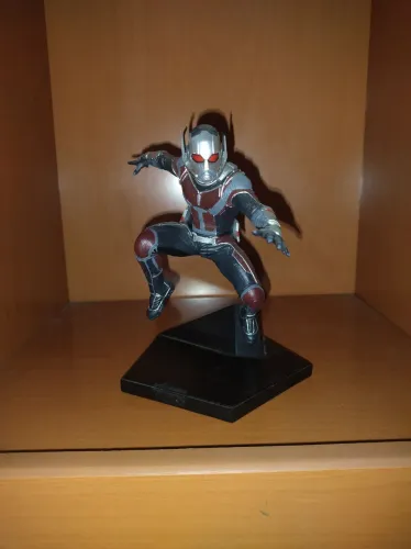 Homem-Formiga Guerra Civil Iron Studios 1/10