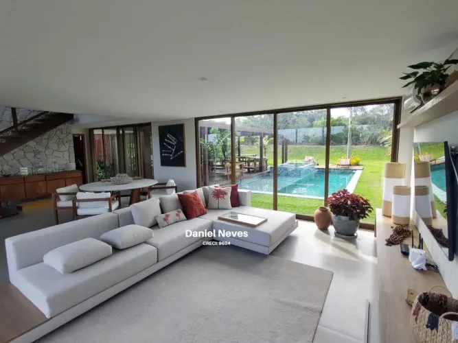 Casa em condomínio à VENDA, Praia do Forte - BA. 5/4 sendo 4 suítes Sala ampla Gourmet Pis