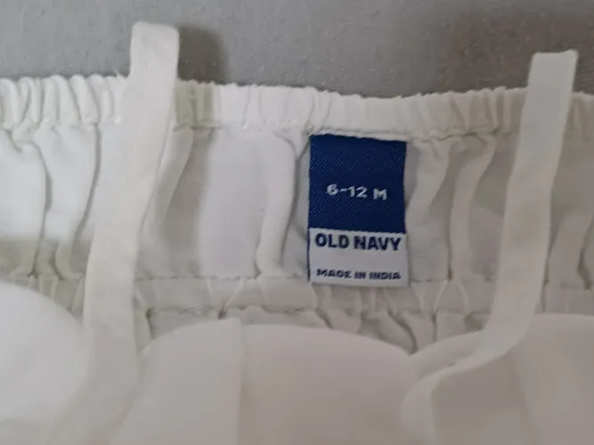 Vestido branco Old Navy para bebê menina