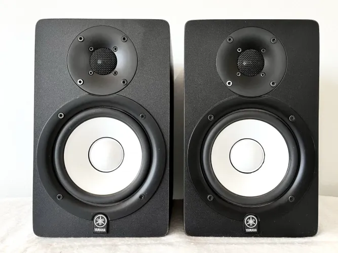 Monitor de referência Yamaha Hs5 