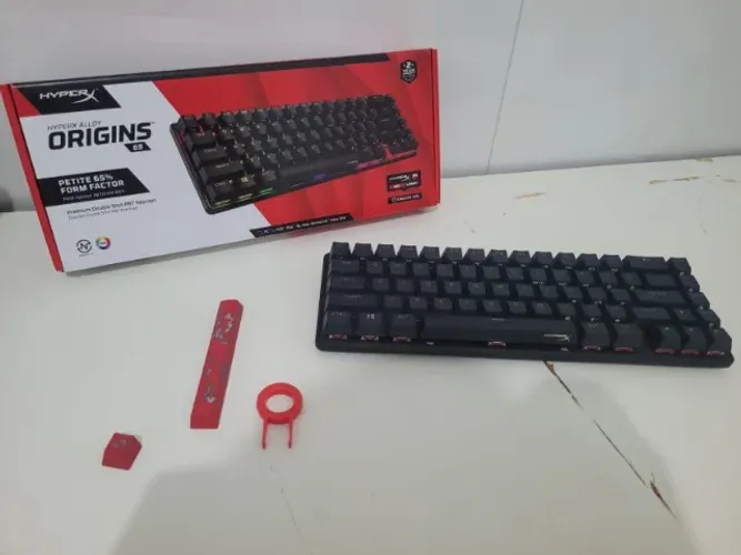 Teclado HyperX Alloy Origins 65, Switch RED, Layout 65%, US, Preto