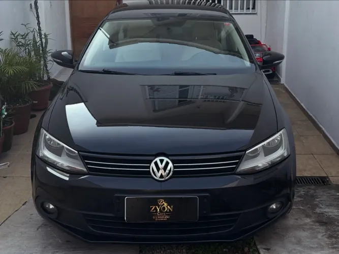 Volkswagen Jetta Comfortline 2.0 T.flex 8V 4P Tipt. 2013