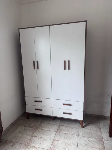 Guarda Roupa Infantil + Cômoda