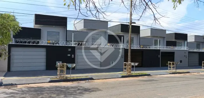 CASA À VENDA RESIDENCIAL SEVILHA | GOIÂNIA-GO codigo: 373916