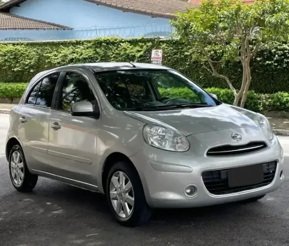 Nissan March SV 1.6 16V Flex Fuel 2014