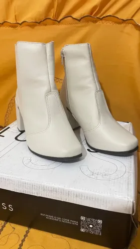 Bota cano curto
