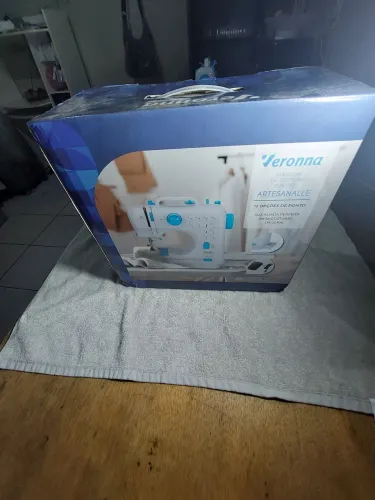 Mini maquina de costura e?etrica com acessorios