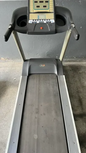 Esteira Athletic Professional - Com Programas de Treino e Ótimo Estado