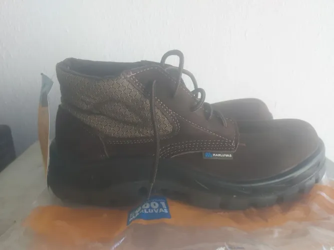 Bota EPI 43 Nova