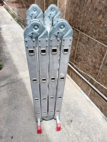 Escada articulada 4x4