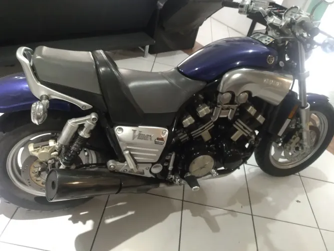 V Max 1200 Rara e conservada