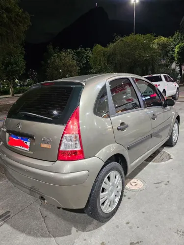 Citroen C3 GLX 1.4/ GLX Sonora 1.4 Flex 8V 5P 2011