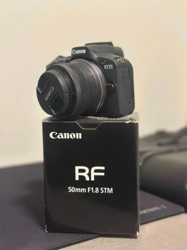 Canon EOS R50 + 18-45mm + 50mm 1.8 + Flash + acessórios