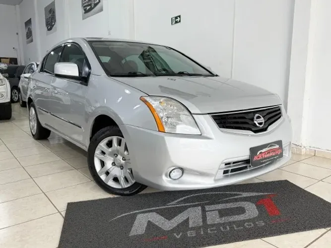 Nissan Sentra 2.0/ 2.0 Flex Fuel 16V Aut. 2011