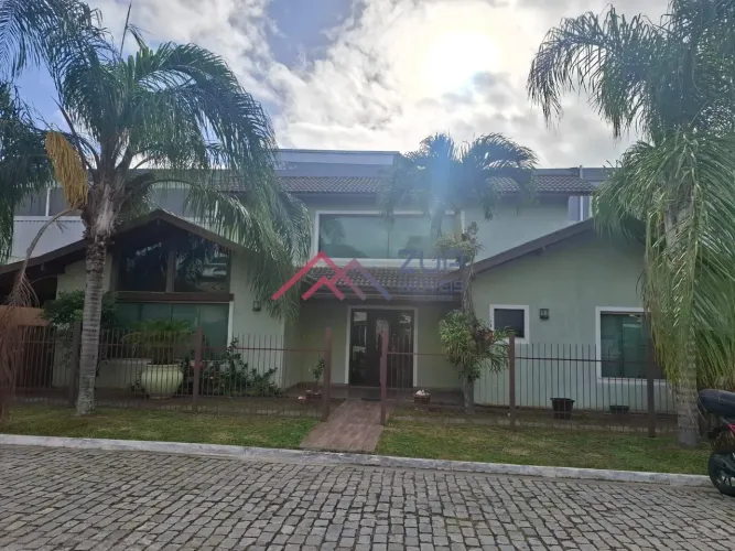 Casa Alto Padrão com 5 quartos para locação em Centro, São Pedro da Aldeia/RJ