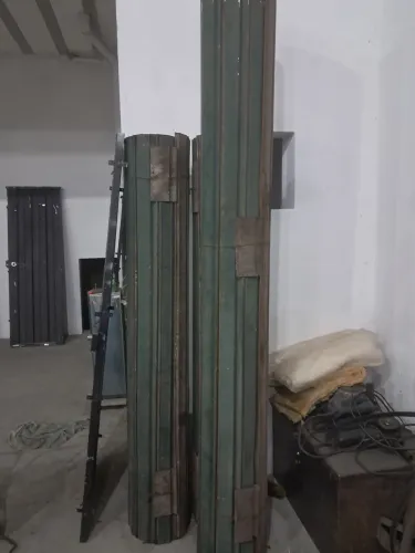 Portas de aço usadas