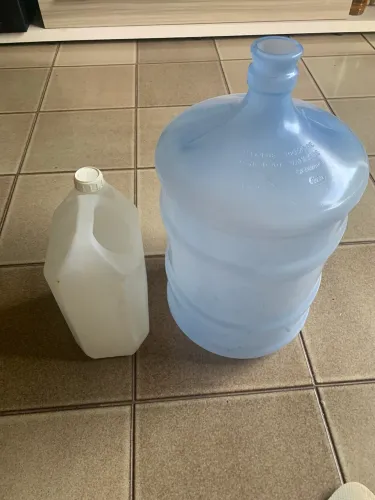 Galão de água 20L + Galão 5L padrão BR