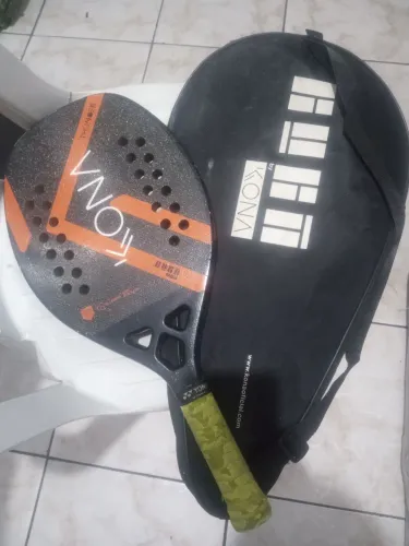 Raquete kona