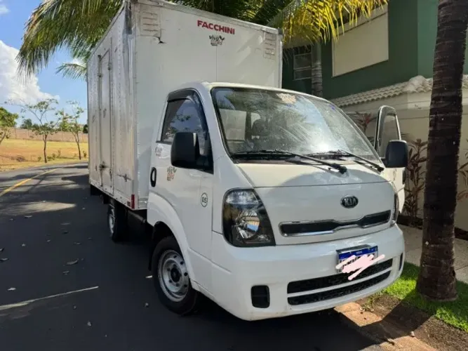 KIA BONGO 2022 - OPORTUNIDADE IMPERDÍVEL