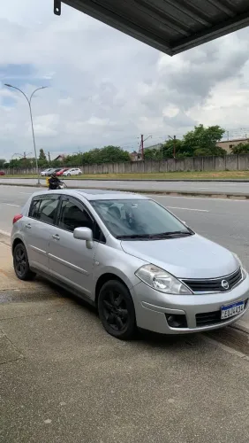 Nissan Tiida SL 1.8/1.8 Flex 16V Aut. 2011
