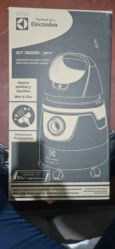 Aspirador de Pó Electrolux Profissional Sol/Liq cor amarelo/preto