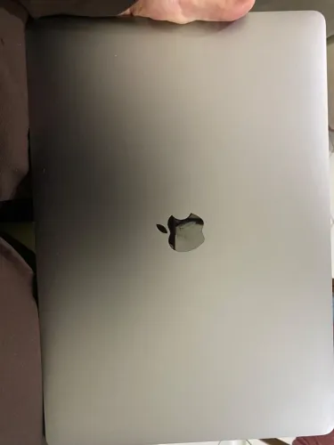 Macbook pro i9 semi novo