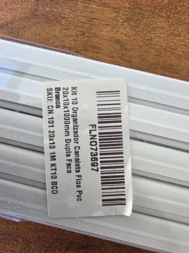 37 Canaletas PVC organizador fios 20x10x100 mm com fita dupla face