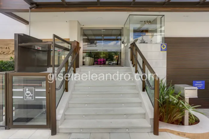 Novo apto vista mar com 3 quartos, pe na areia, Terreo com saida pra praia