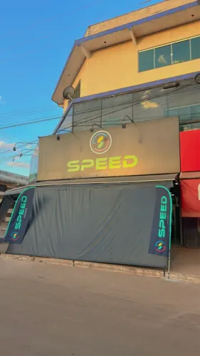 TOLDOS COMERCIAIS E TOLDOS CORTINA À VENDA