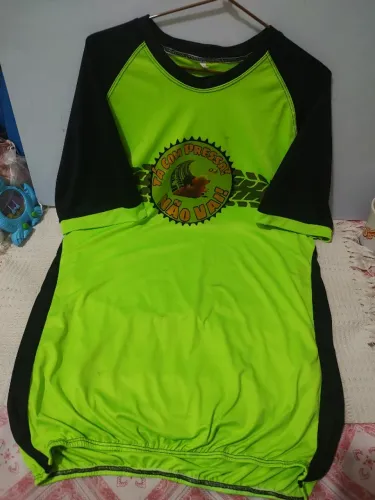 Camisa Verde de Ciclismo Tamanho GG