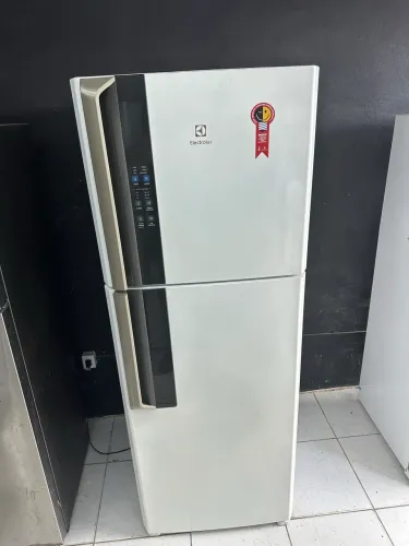 Geladeira Electrolux seminova 474l | Frete grátis