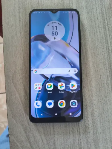 Celular moto é 22