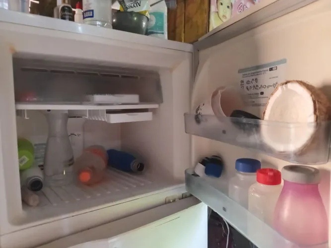 Vende- se geladeira fros free.