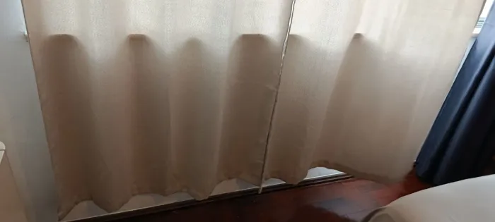 Cortinas poliéster 1,30x2,30 Brilho veludo areia 