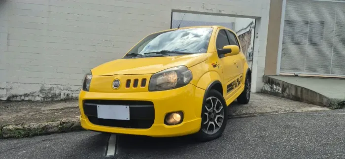 Fiat Uno Sporting 1.4 EVO Fire Flex 8V 4P 2013