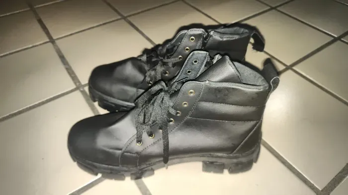 Botas tamanho 39