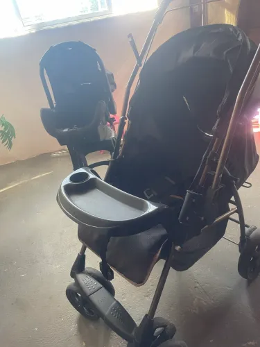 Kit Galzerano, carrinho + bebê conforto em ótimo estado