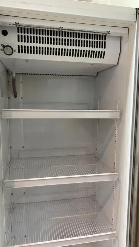 VENDE-SE FREEZER GELOPAR SEMINOVO 