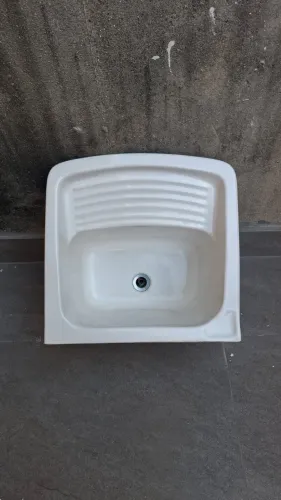 Tanque De Louça Fiori Branco 50x51x33cm Sem Coluna