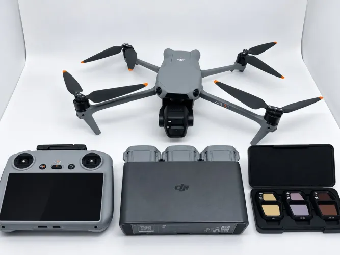 Drone DJI Air 3S Fly More Combo + RC 2 (com tela)