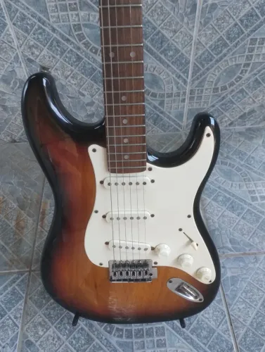 guitarra squier