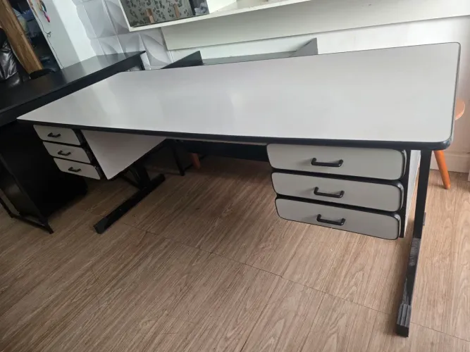 Mesa de escritório